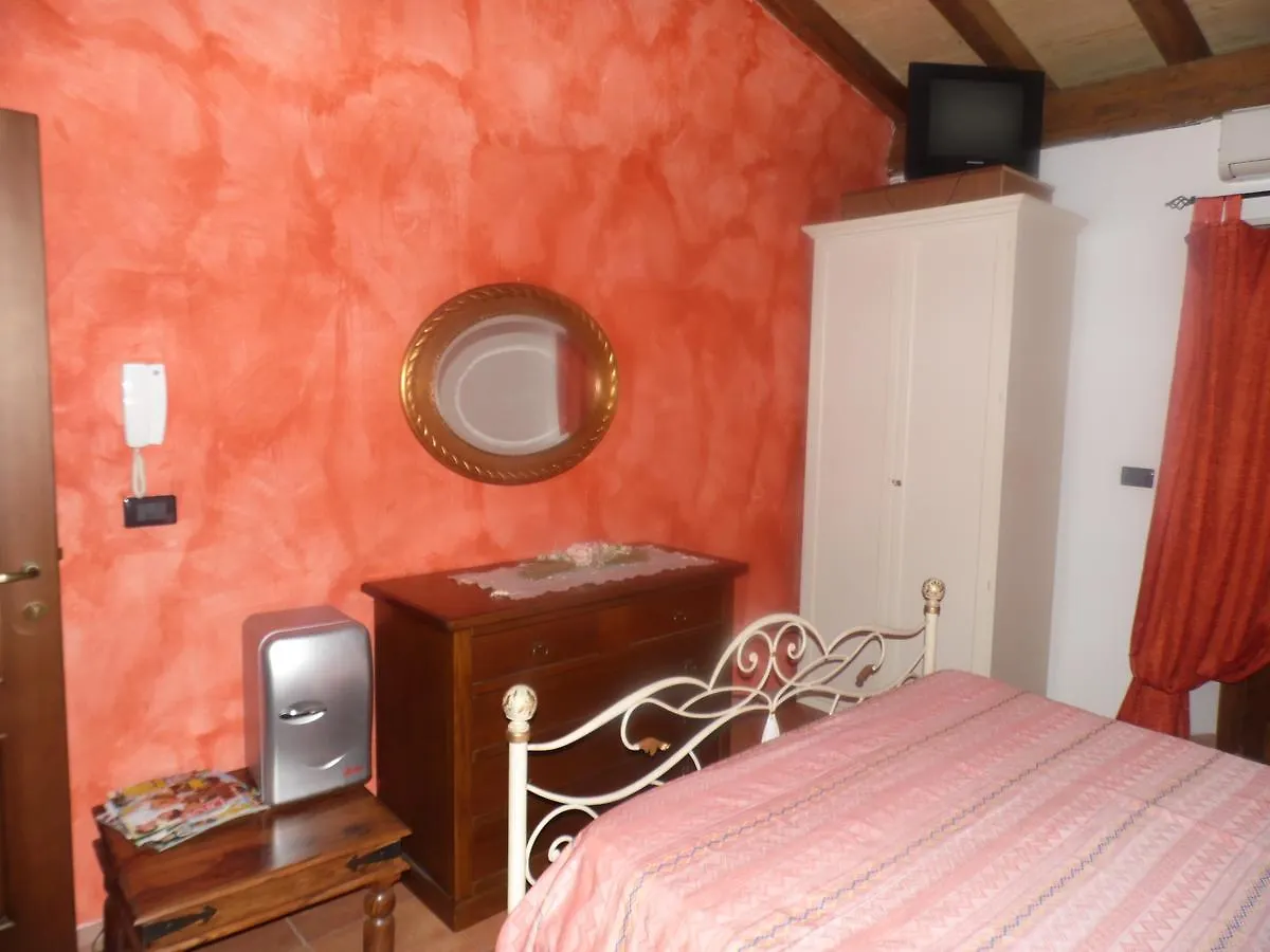 Profumi Di Ginestre Bed & Breakfast Passopisciaro Italy